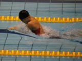 [写真]全国高専体育大会水泳競技女子100m平泳ぎにおいて本校学生が大会新記録で優勝しました