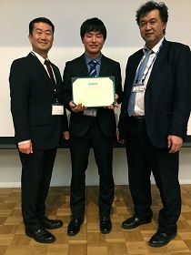 IEEE IES Japan Joint Chapter Chairの三浦先生と記念撮影