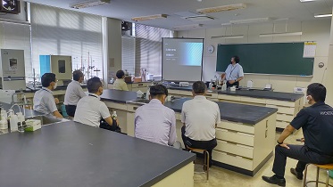 神戸高専の施設等見学(応用化学科)