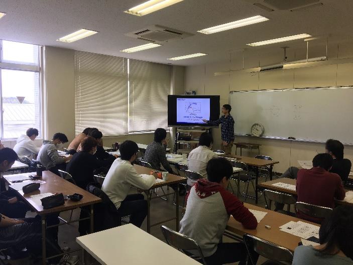 阪部君の発表開始時 sakabe