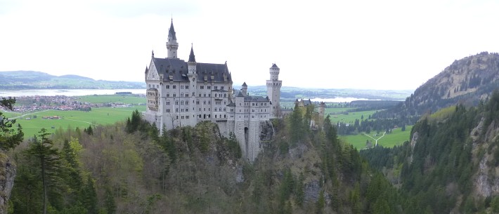 2013年05月03日 : Neuschwanstein 城、Hohenschwangau（ドイツ）。