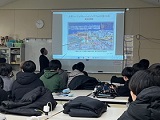 神戸ものづくり人材育成事業の一環としてエネルギーデザインの授業で外部講師による講義を実施しました